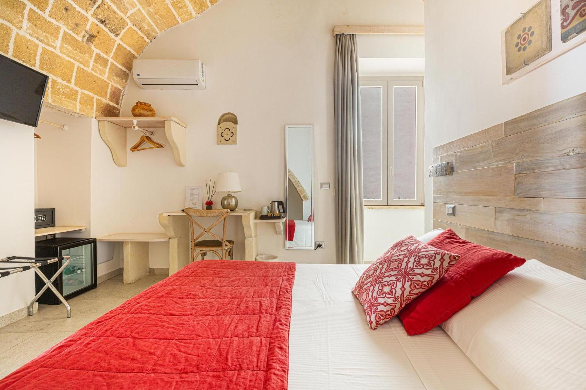 Clara Domus Bed & Breakfast Gallipoli Exterior photo
